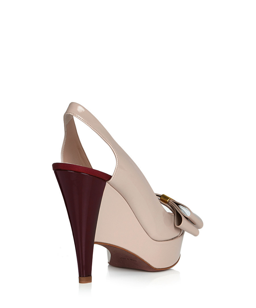 Discount Beige patent leather bow slingbacks SECRETSALES