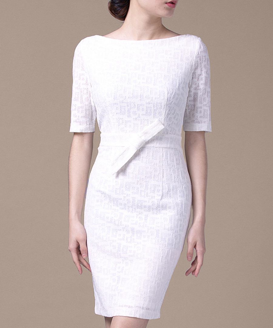 White bow detail short sleeve dress Sale - Vogue.Va