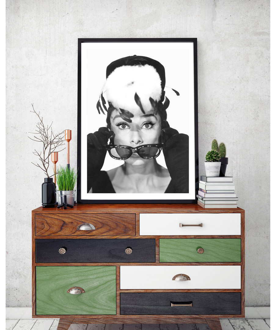 Discount Audrey Hepburn Glasses Framed Print 25cm Secretsales